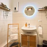 2 Kingsizebetten, Perfekt Fuer Familien, Zentral Lejlighed *