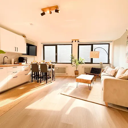 2 Kingsizebetten, Perfekt Fuer Familien, Zentral Aquisgrana